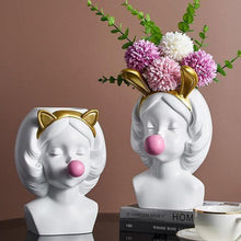 Załaduj obraz do przeglądarki galerii, Rzeżba Wazon Bubble Gum
