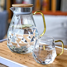 Załaduj obraz do przeglądarki galerii, Elegancki Dzbanek o Diamentowej Teksturze 1,5 l Diamanto
