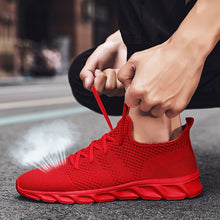 Załaduj obraz do przeglądarki galerii, Sneakersy męskie Tracko
